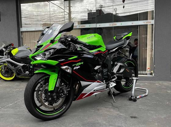 KAWASAKI NINJA ZX-6R 